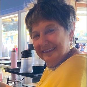 Meet your Posher, Beanie